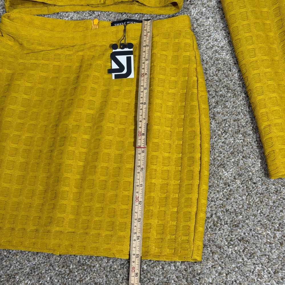 Shane Justin Mustard Yellow Textured Knit Crop Jacket and Mini Skirt Set Small - Picture 5 of 10